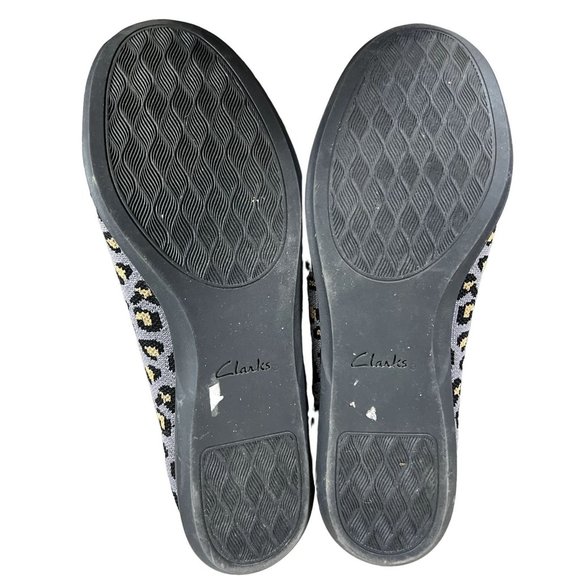Clarks Cloudsteppers women's gray patterned Cusion Soft flats shoes size 8.5 - Picture 7 of 8